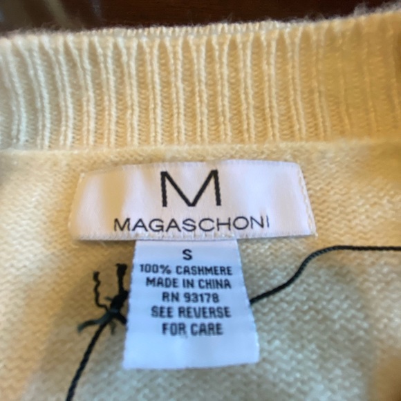 *NWT* Magaschoni 100% 2-PLY Cashmere, Cable Knit Sweater, Size Small - Picture 5 of 7
